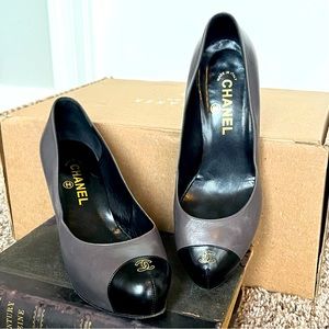 Chanel Leather Two-Tone Captoe CC logo Heels